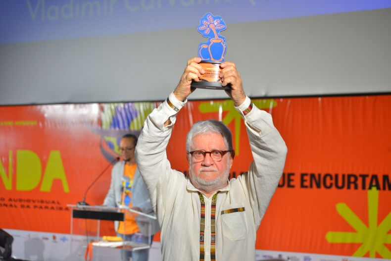 Fest Aruanda emociona João Pessoa e abre as portas para sua 19ª edição com a linda homenagem ao Vladimir Carvalho.